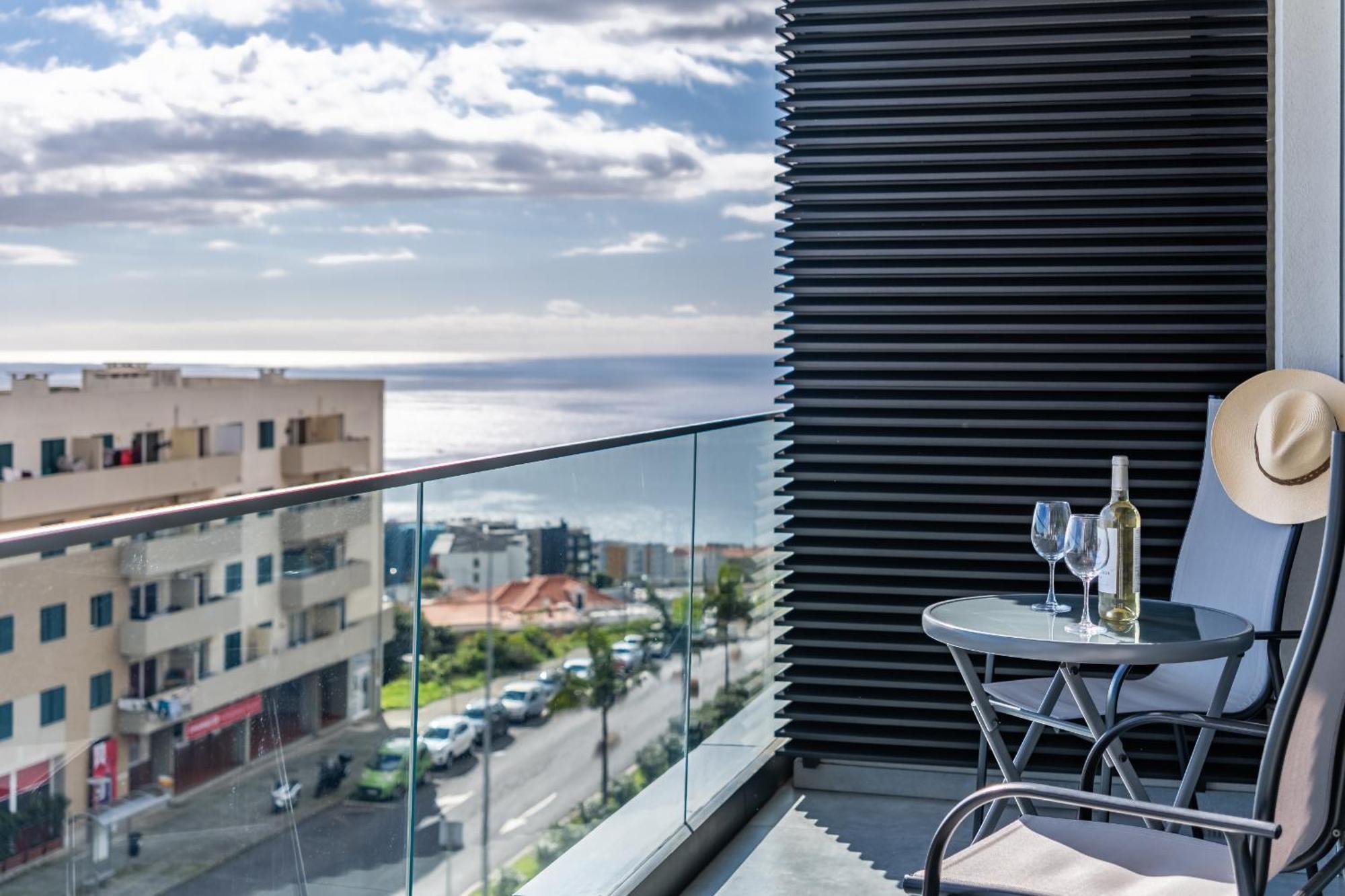 フンシャルFenix Ocean View By Madeira Sun Travelアパートメント エクステリア 写真
